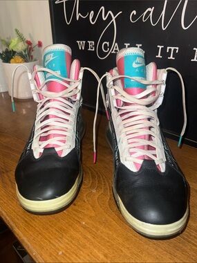 Nike Air Max 720 Saturn ( Miami Vice)